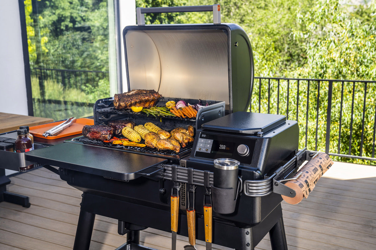 Traeger Ironwood Pellet Grill - TFB61RLGG