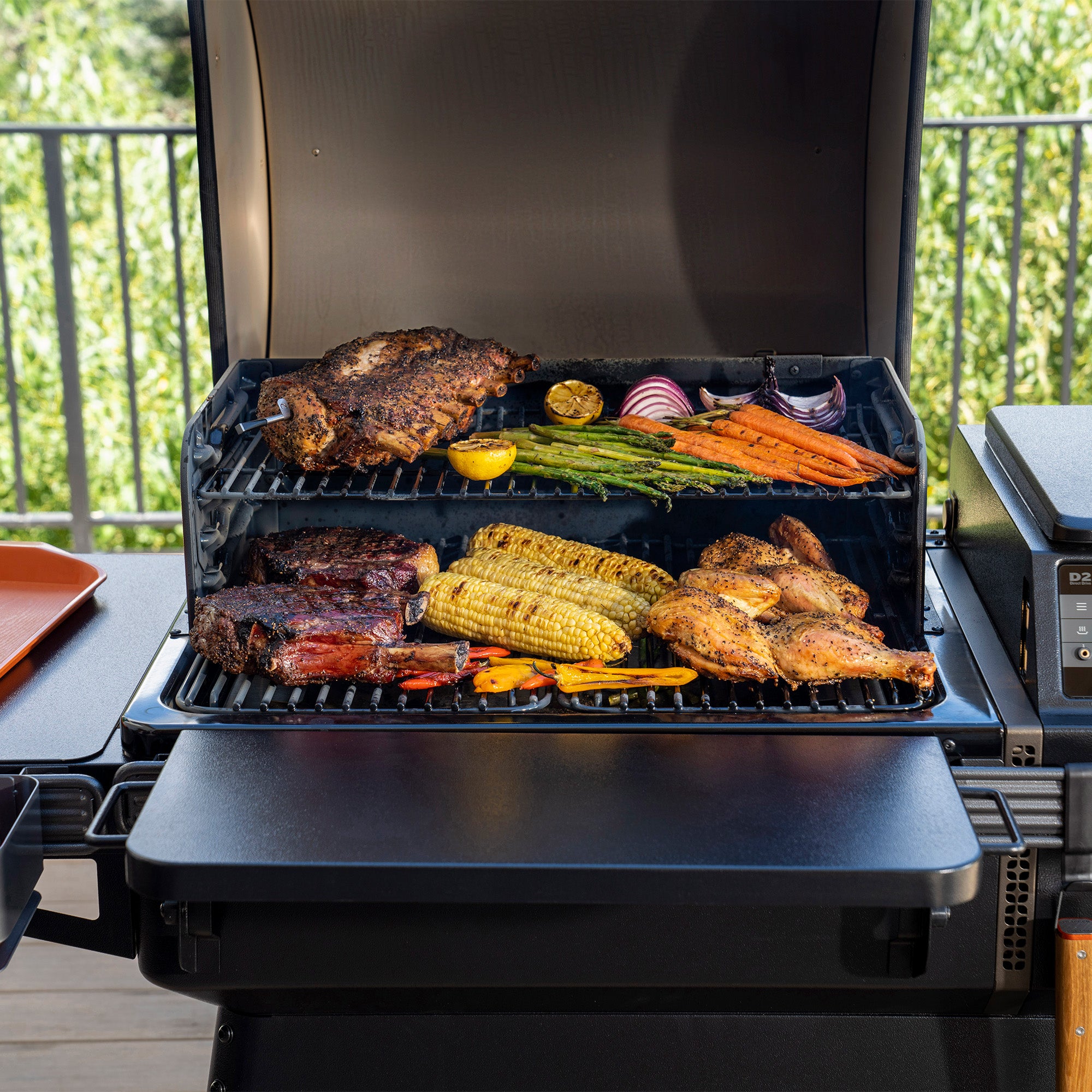 Traeger Ironwood Pellet Grill - TFB61RLGG