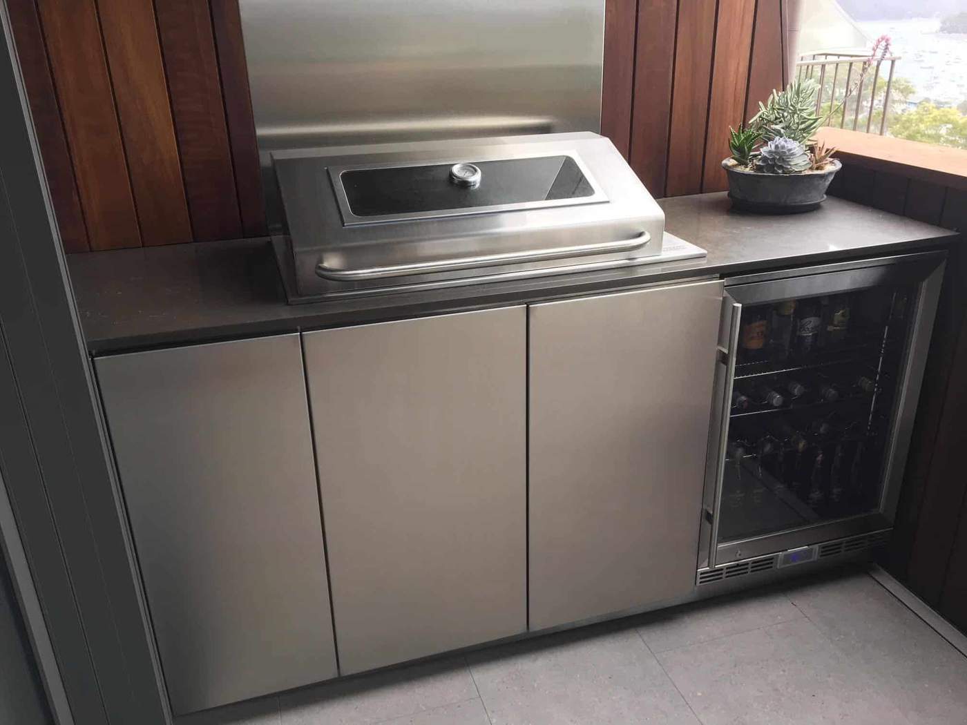 Tucker Horizon Marine Grade BBQ Built In with Slimline Hood build in kitchen