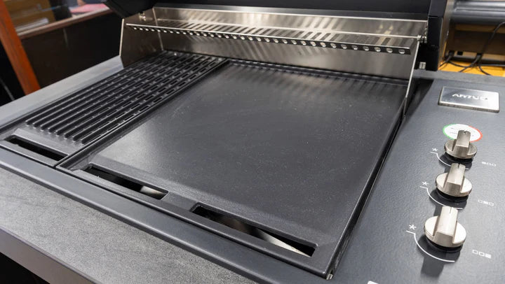 Artusi Matte Black 3 Burner BBQ with Hood