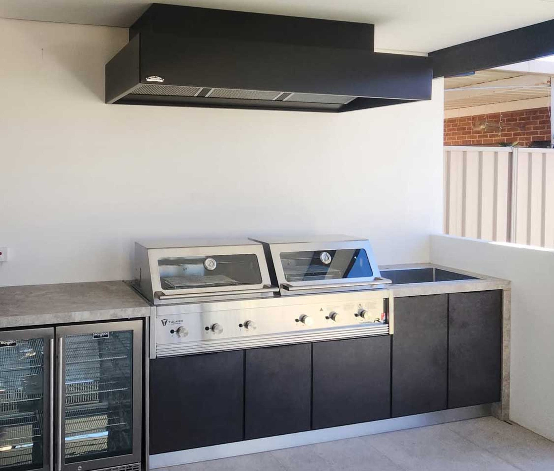 Installing an Outdoor rangehood Guide lines