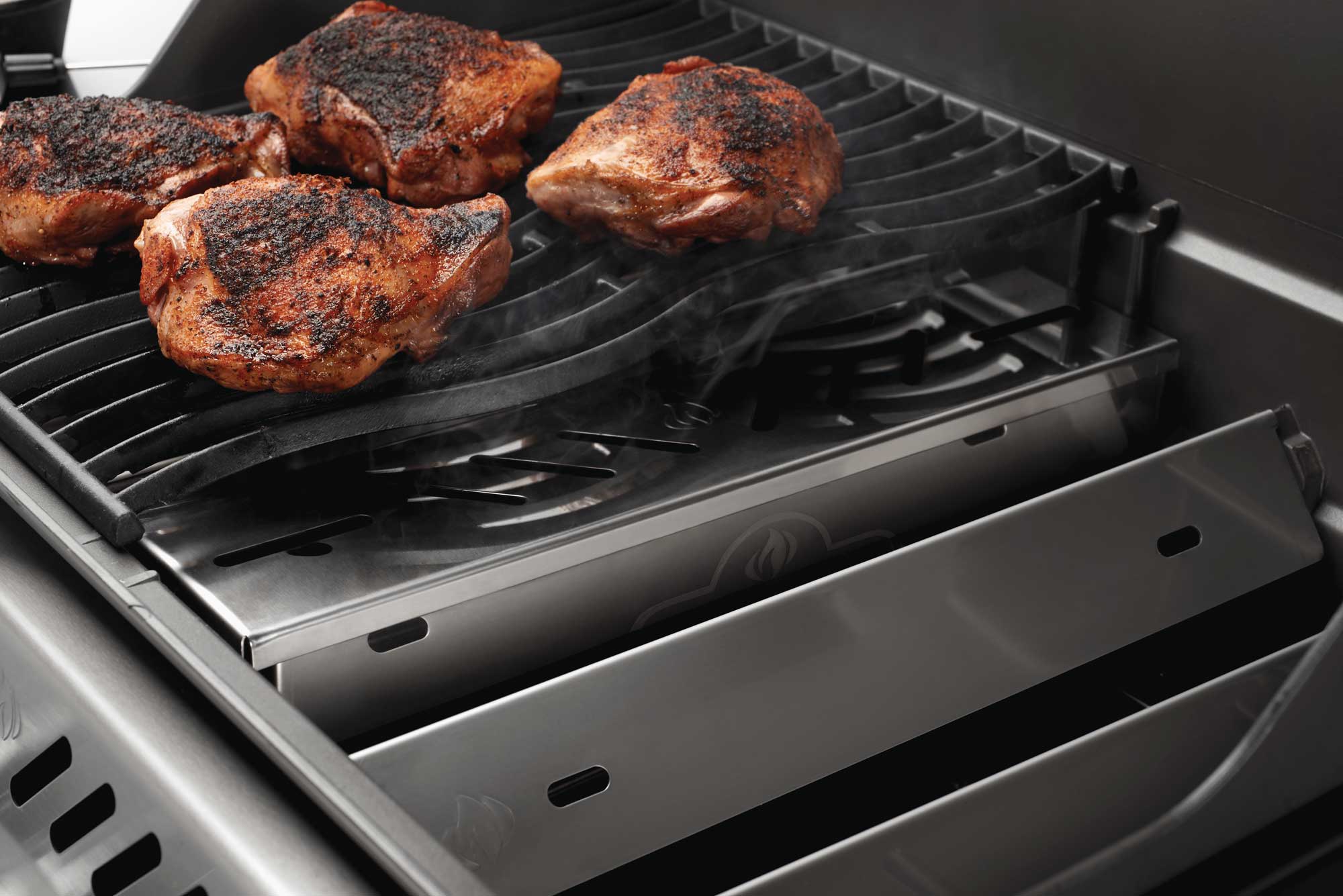 Napoleon Rogue SE 425 RSIB 3 Burner BBQ with Infrared Side and Rear Burners