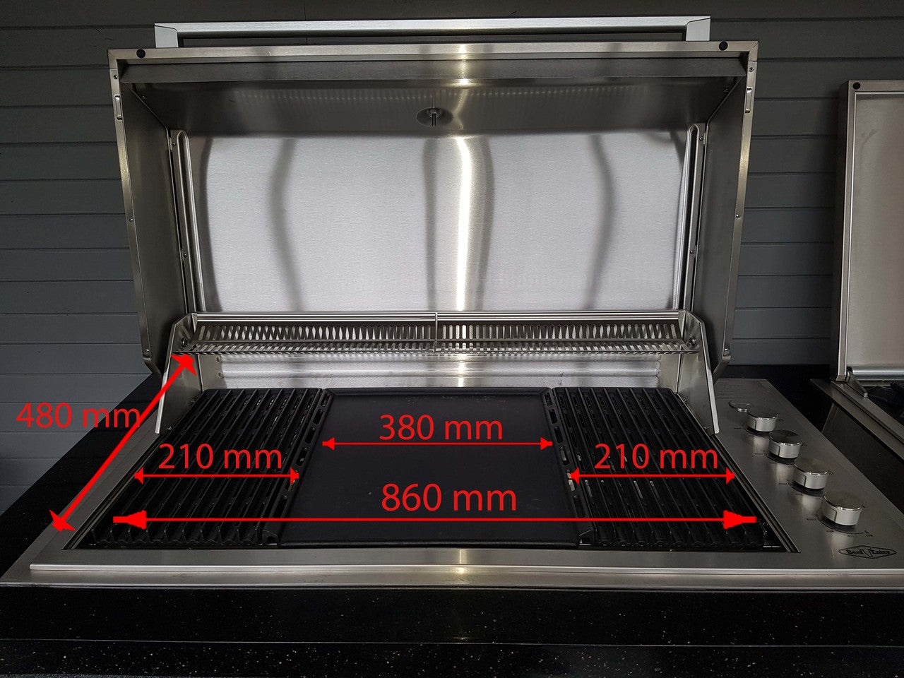 Beefeater Signature Proline Burner BBQ with Lid and Side Burner