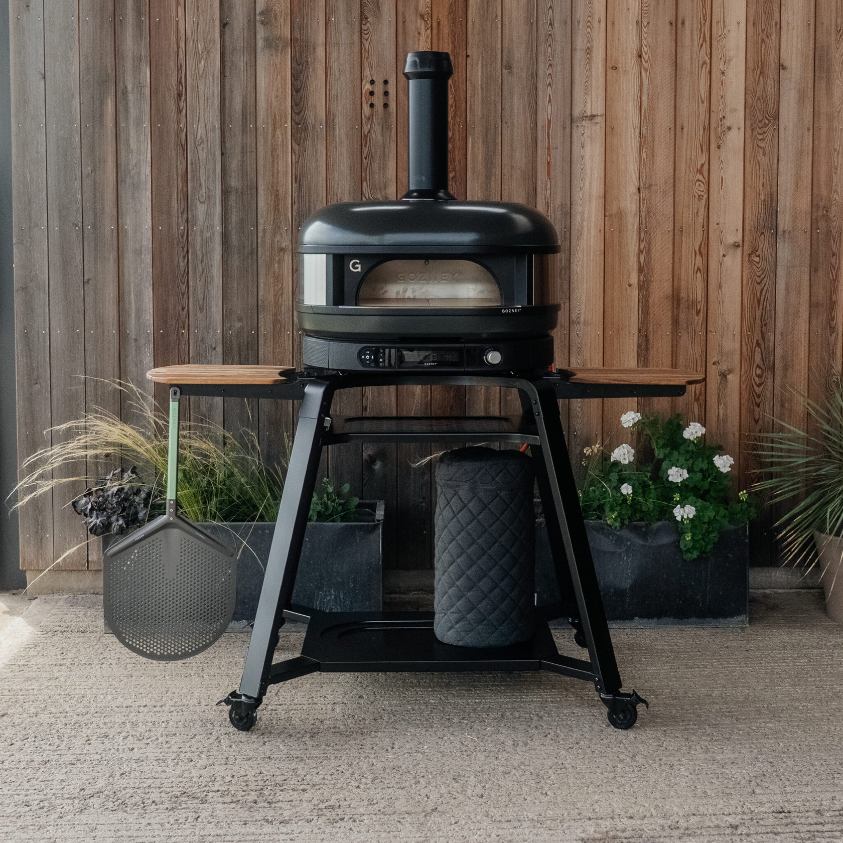 Gozney Dome Gen 2 Pizza Oven Black Essentials Bundle - Hybrid Fuel Propane