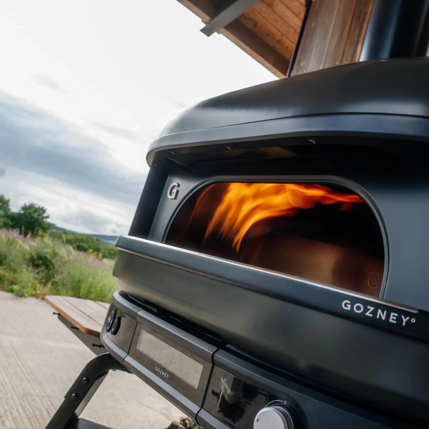 Gozney Dome XL Gen 2 Pizza Oven Black Essentials Bundle - Hybrid Fuel (LPG/Natural Gas)