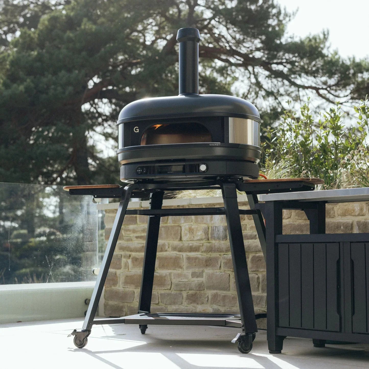 Gozney Dome XL Gen 2 Pizza Oven Black Essentials Bundle - Hybrid Fuel (LPG/Natural Gas)