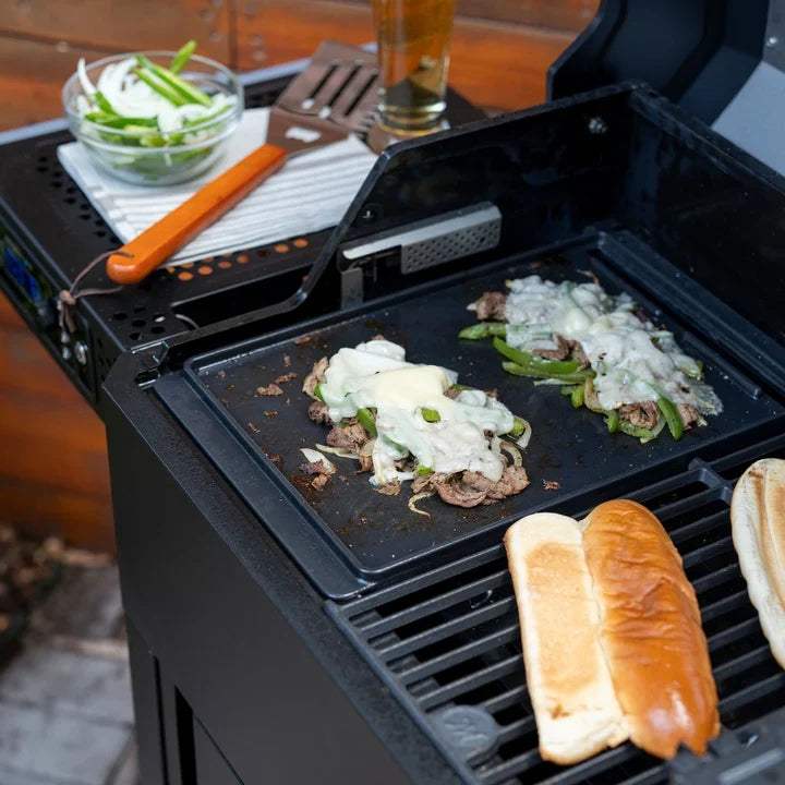 Masterbuilt Gravity Series XT Digital Charcoal Grill + Smoker Pit Master Bundle