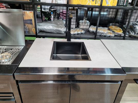 Gasmate Nova Graphite 6 Burner BBQ Outdoor Kitchen