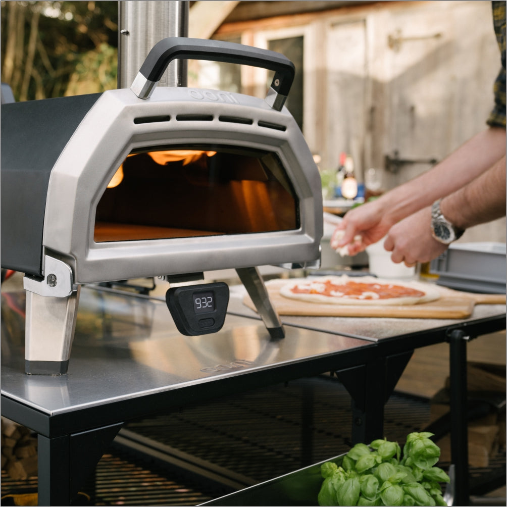 Ooni Karu 16 Inch Portable Wood and Charcoal Fired Outdoor Pizza Oven