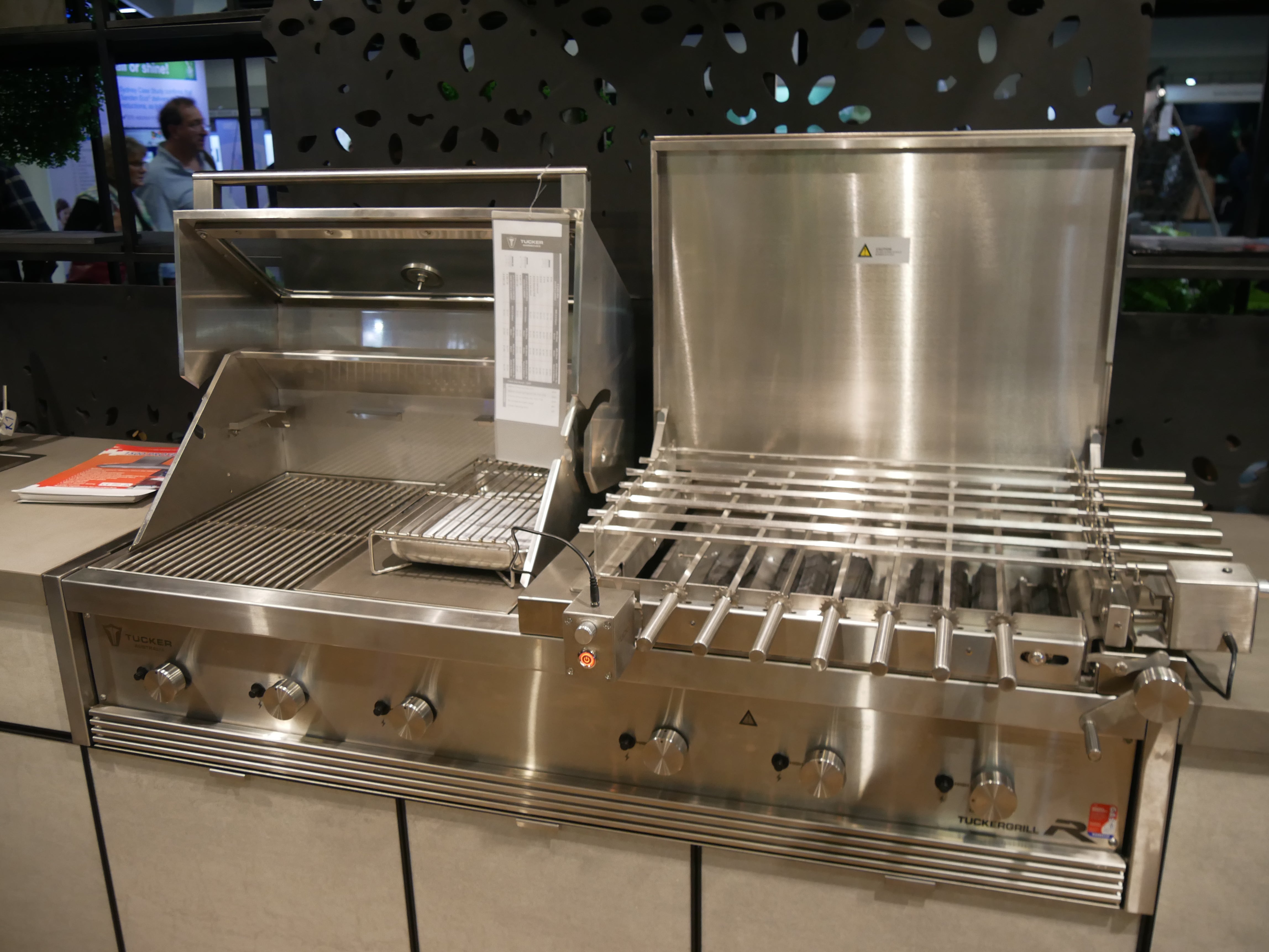 Tucker R Class V12 6 Burner Built In Hybrid BBQ