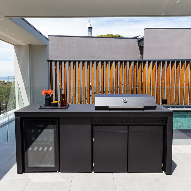 Artusi Matte Black Built-In BBQ with Hood