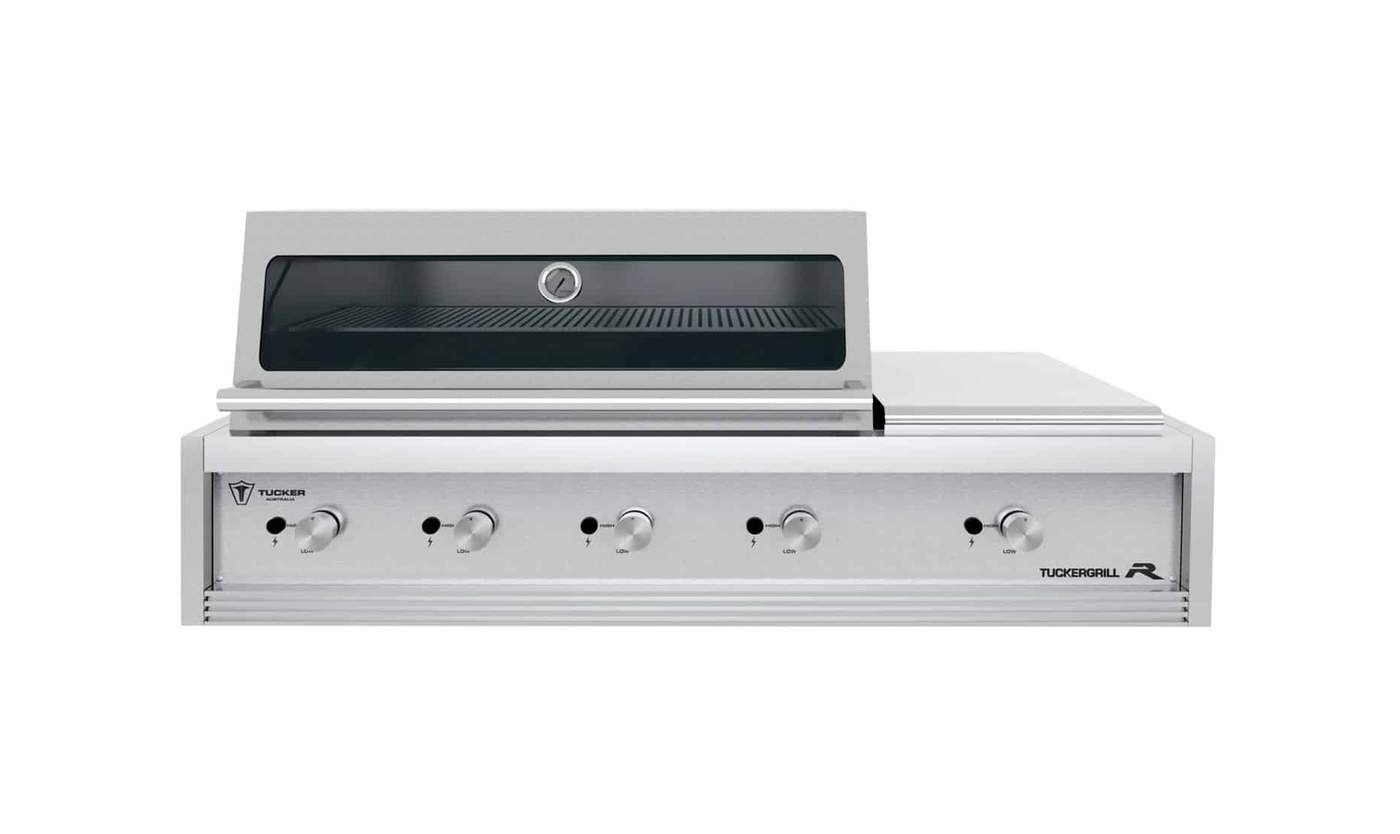 Tucker R Class V8+1 BBQ Built In