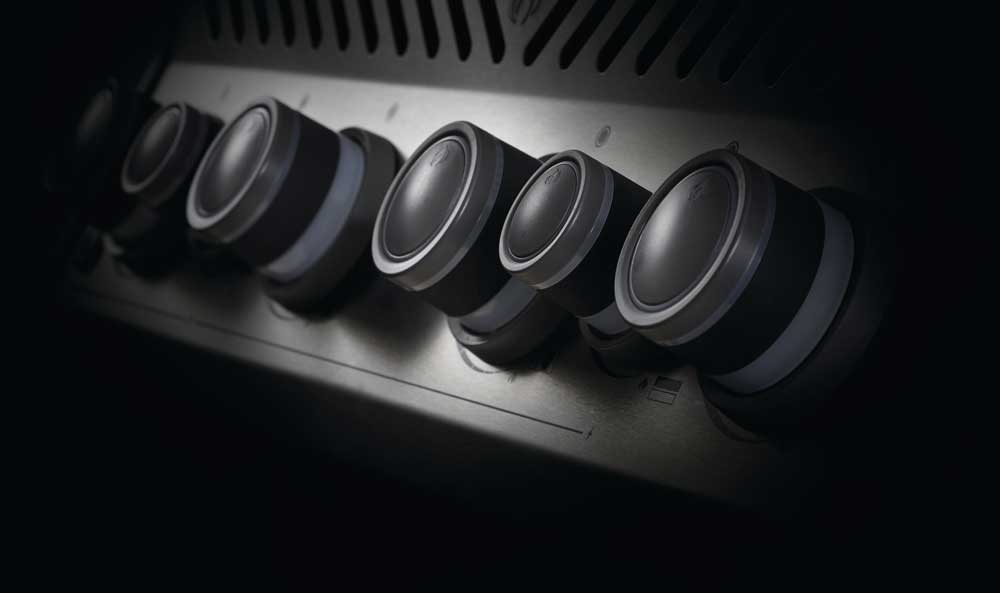 Napoleon Rogue SE 625 RSIB 5 Burner BBQ with Infrared Side and Rear Burners