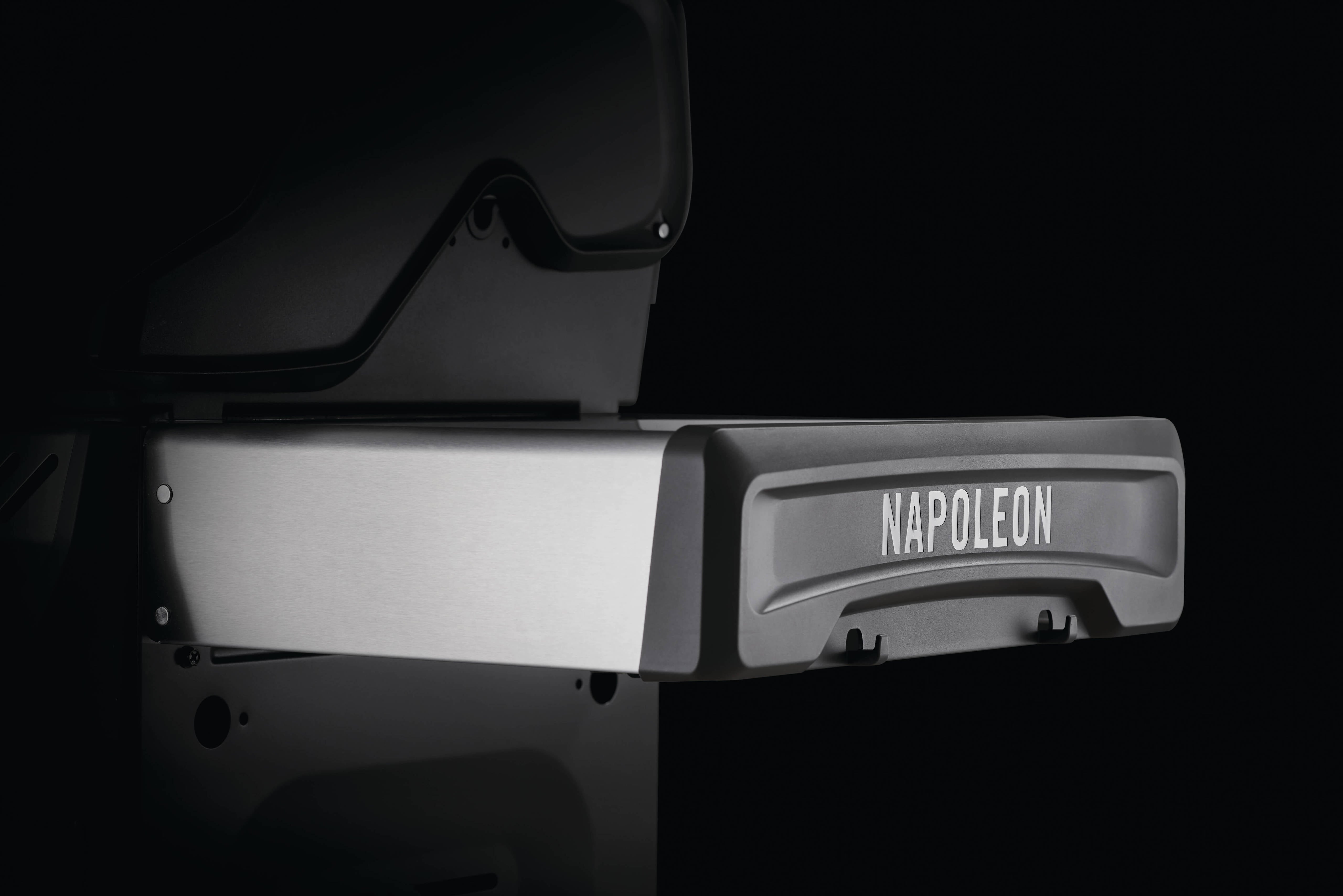 Napoleon Rogue SE 525 RSIB 4 Burner BBQ with Infrared Side and Rear Burners