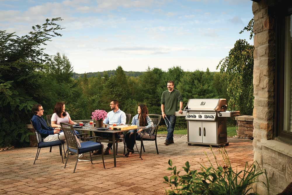 Napoleon Rogue SE 625 RSIB 5 Burner BBQ with Infrared Side and Rear Burners