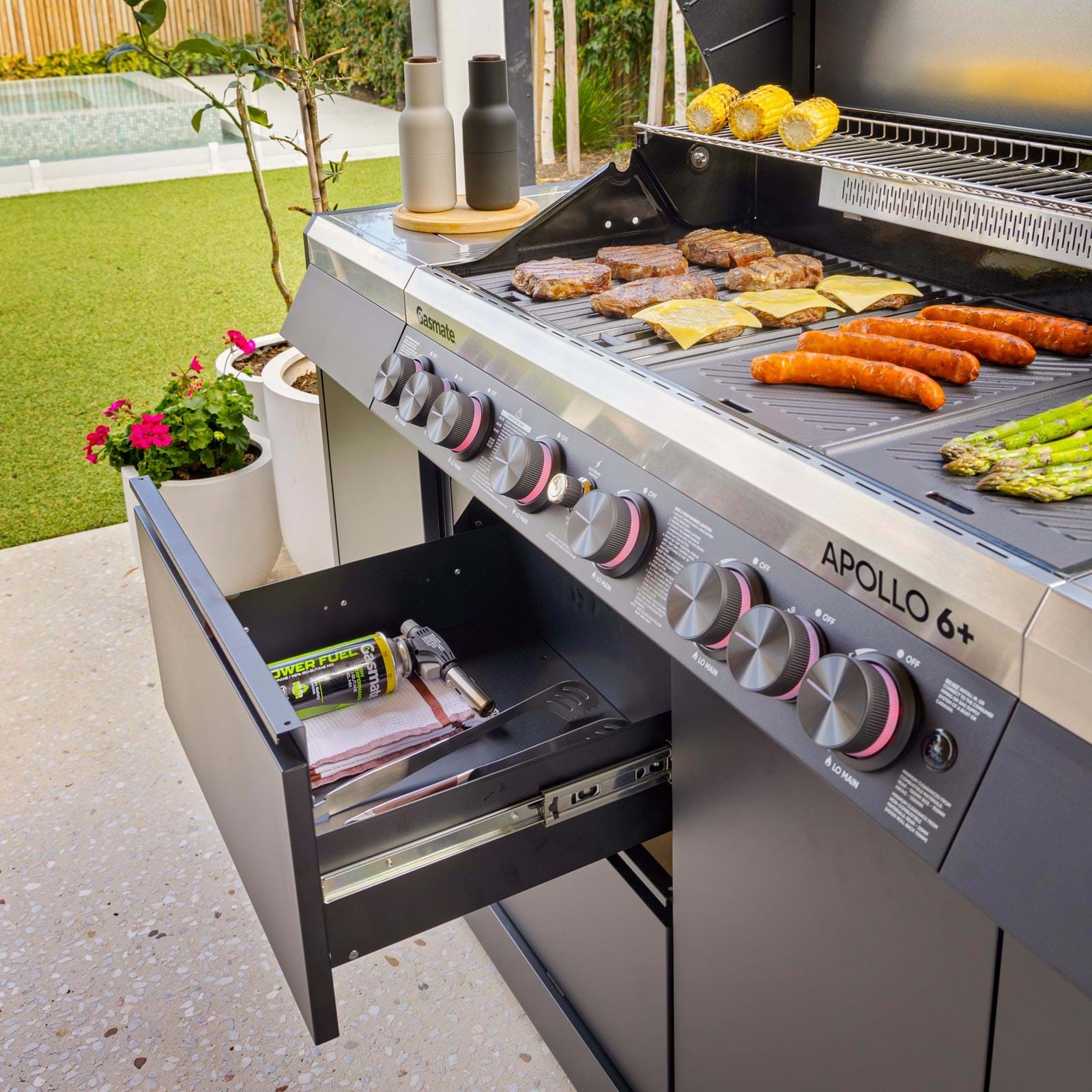 Gasmate Apollo 6+ Black Hooded Gas BBQ