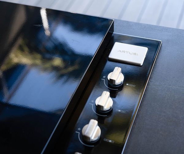 Artusi Jet Black Built In BBQ with Black Lid
