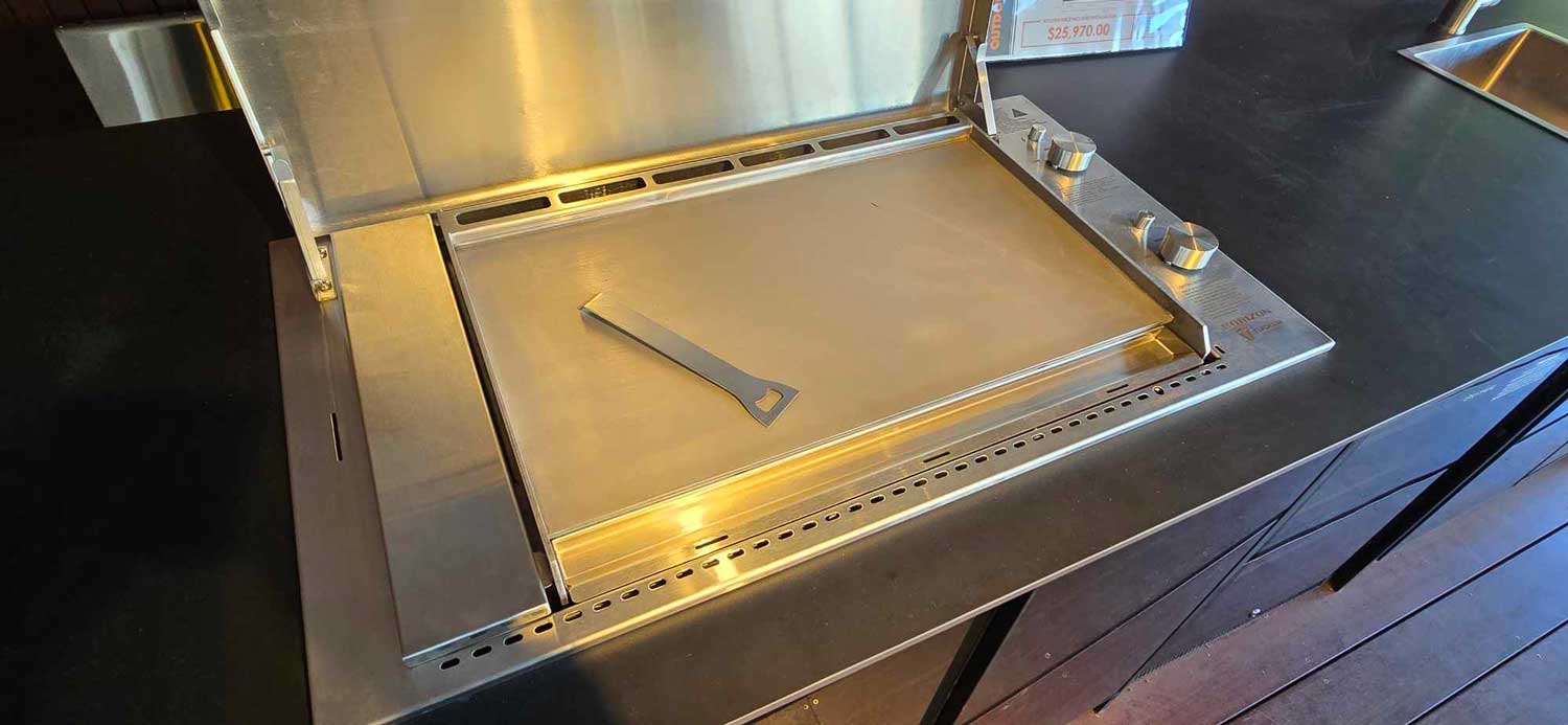 Tucker Horizon Marine Grade Built In BBQ - Full Plate and Flat Lid